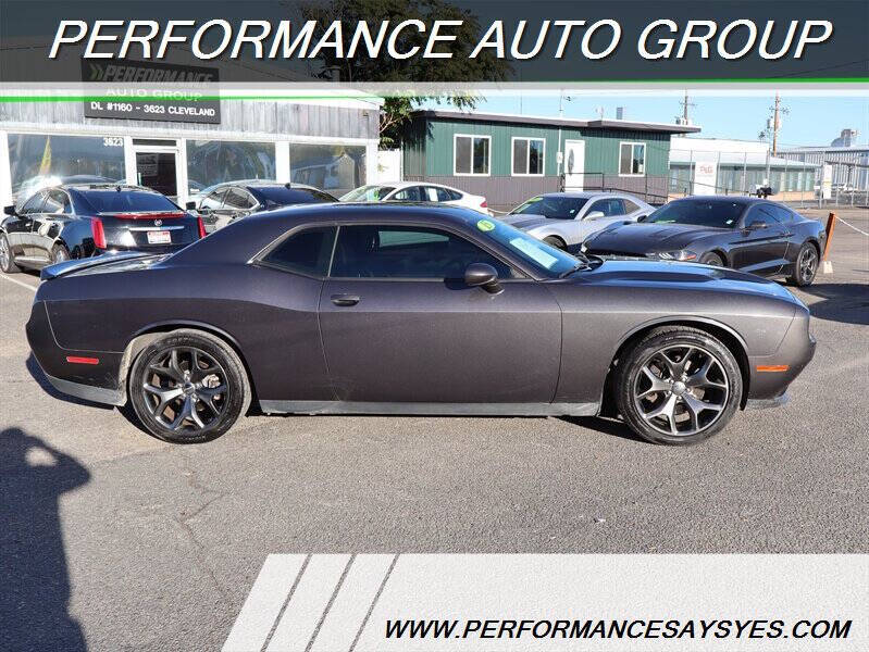 2015 Dodge Challenger SXT Plus