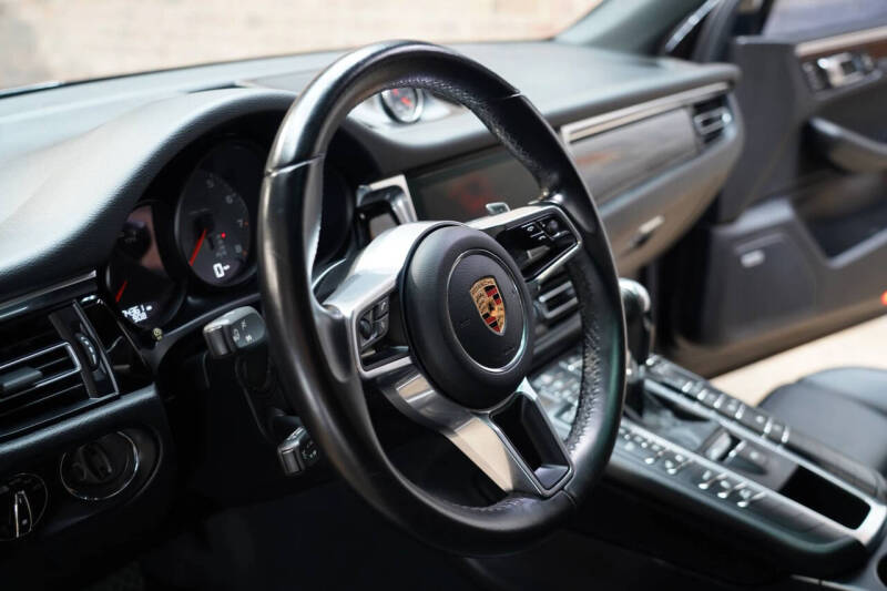 2019 Porsche Macan S