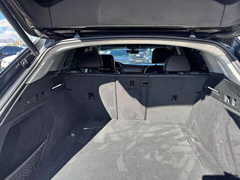 2019 Audi e-tron quattro Prestige