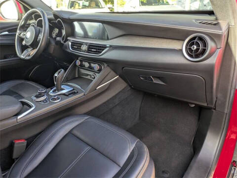 2022 Alfa Romeo Stelvio Ti