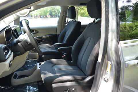 2017 Chrysler Pacifica Touring