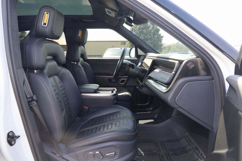 2022 Rivian R1T Adventure