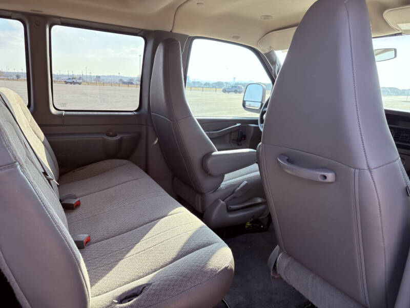 2016 Chevrolet Express LT 3500