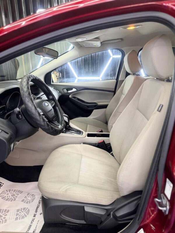 2017 Ford Focus SE