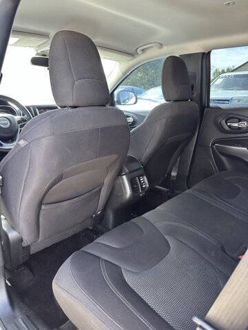 2019 Jeep Cherokee Latitude