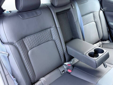 2026 Nissan LEAF Platinum+