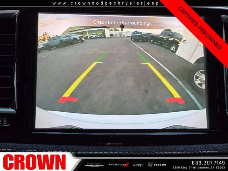 2024 Chrysler Pacifica Plug-In Hybrid Select