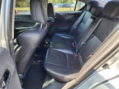 2013 Acura ILX 2.0L w/Tech
