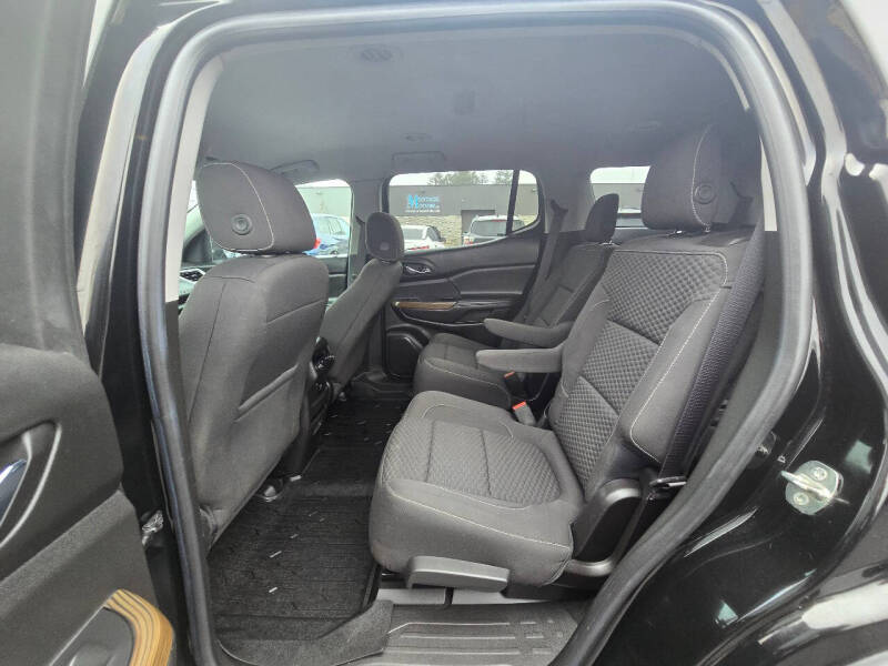 2017 GMC Acadia SLE-2