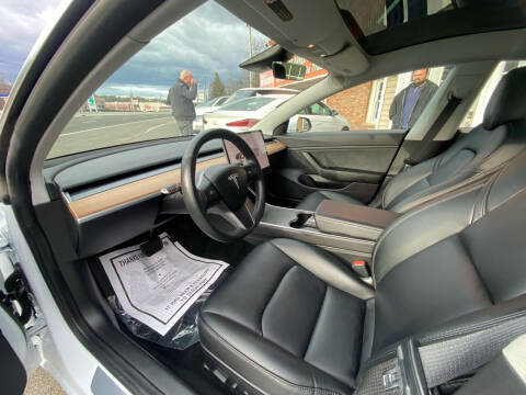 2019 Tesla Model 3 Standard Range Plus