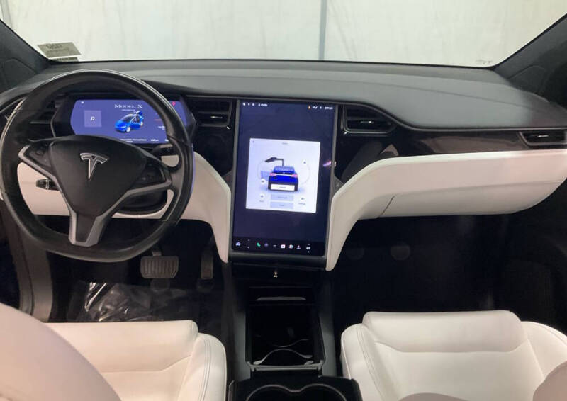 2020 Tesla Model X Long Range Plus