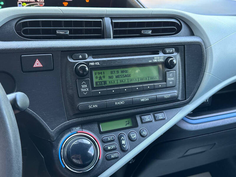 2012 Toyota Prius c Three