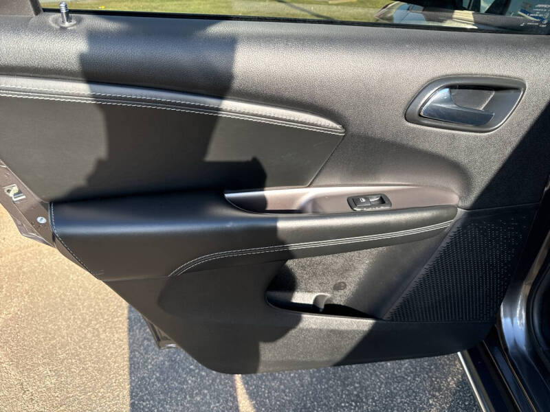 2018 Dodge Journey Crossroad