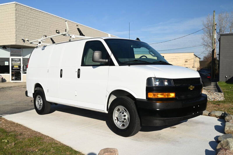 2023 Chevrolet Express 2500