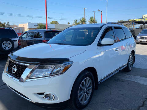 2015 Nissan Pathfinder for sale at Auto Emporium in Wilmington CA