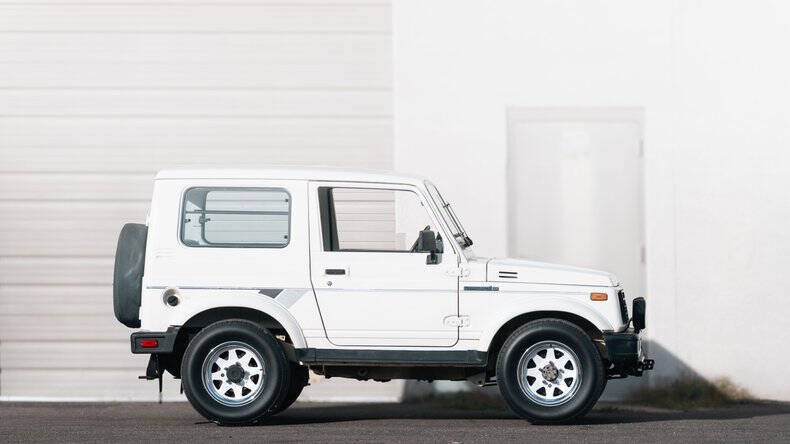 1988 Suzuki Samurai's photo