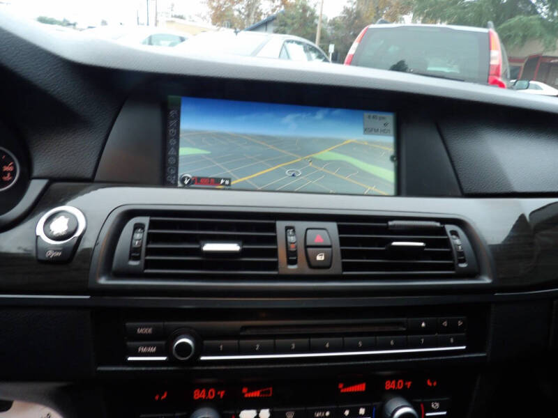 2012 BMW 5 Series 528i