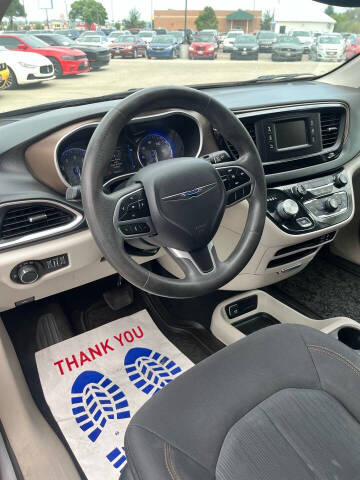 2017 Chrysler Pacifica LX