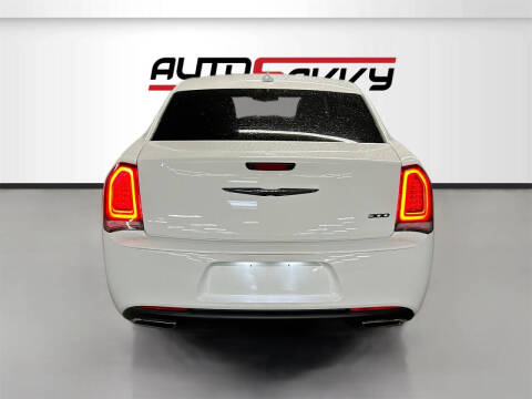 2022 Chrysler 300 Touring