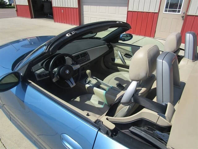 2003 BMW Z4 2.5i