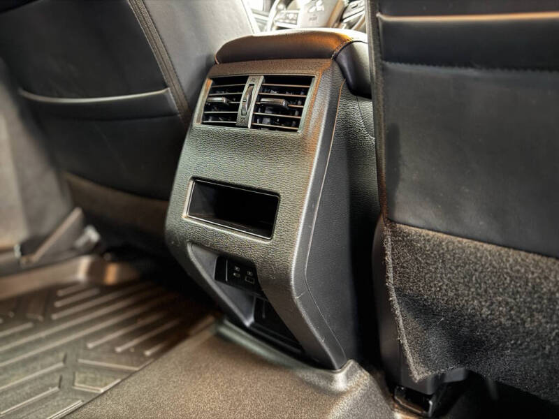 2023 Mitsubishi Outlander SE Special Edition