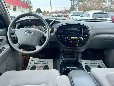 2003 Toyota Sequoia SR5