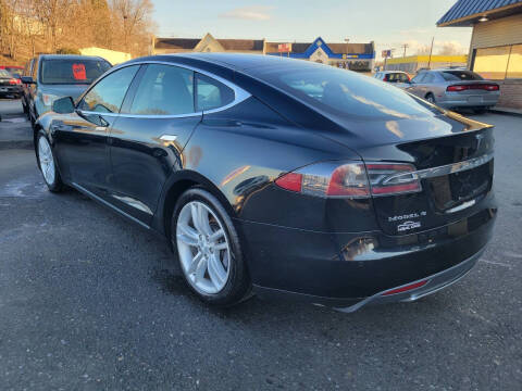 2015 Tesla Model S 85D