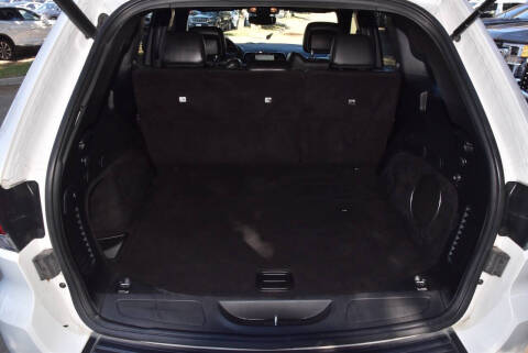 2020 Jeep Grand Cherokee Laredo E