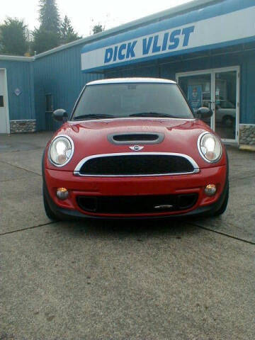 2011 MINI Cooper John Cooper Works