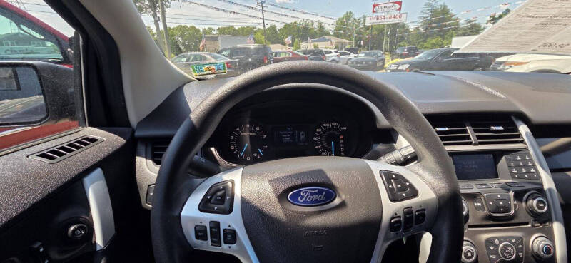 2014 Ford Edge SE