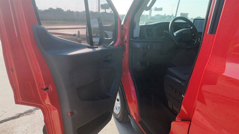 2024 Ford Transit 350 XLT