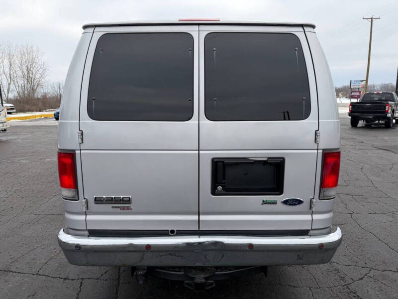 2013 Ford E-Series E-350 SD