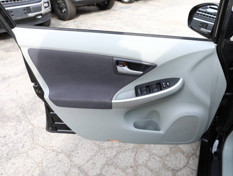 2011 Toyota Prius One