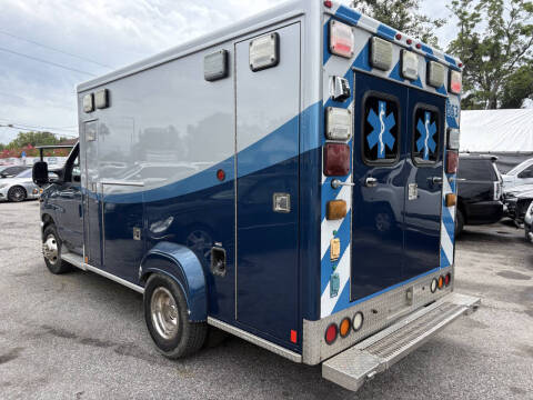 2015 Ford E-Series E-350 SD