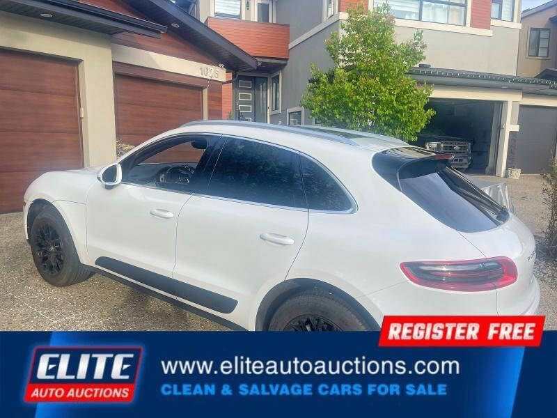 2015 Porsche Macan S