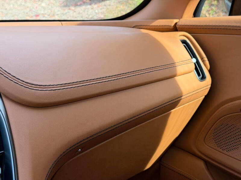 2023 Aston Martin DBX 707