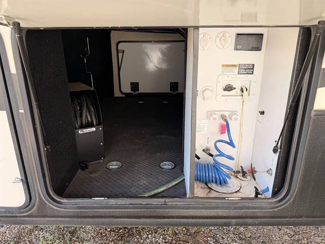 2015 Keystone RV Alpine 301