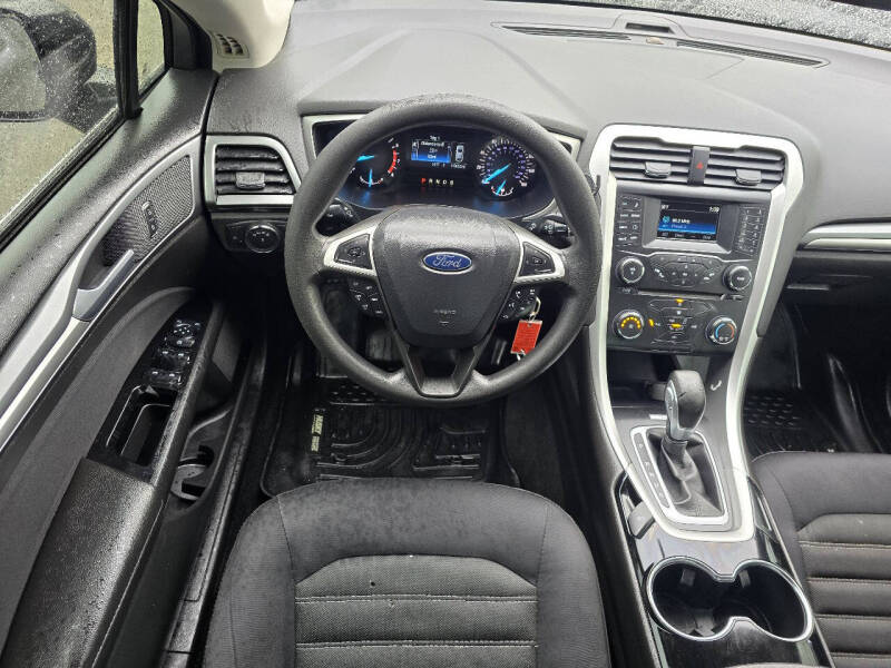 2014 Ford Fusion SE