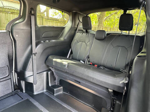 2021 Chrysler Pacifica Touring L