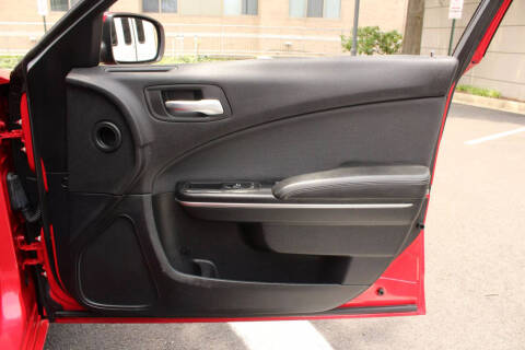 2016 Dodge Charger SE