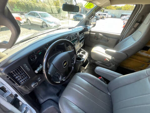 2021 Chevrolet Express 2500