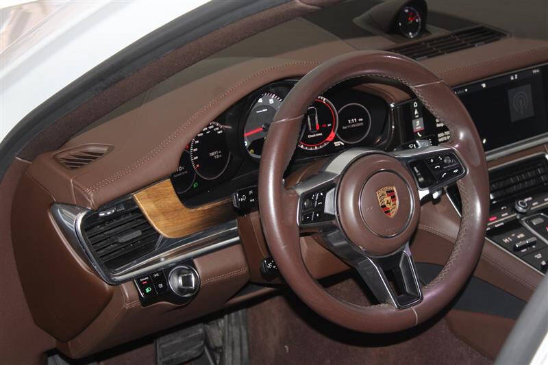 2018 Porsche Panamera
