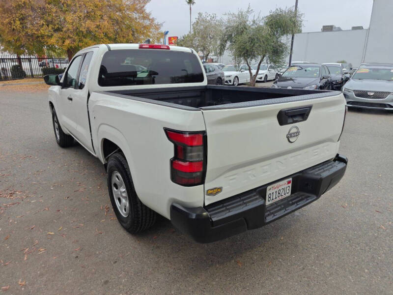 2023 Nissan Frontier S