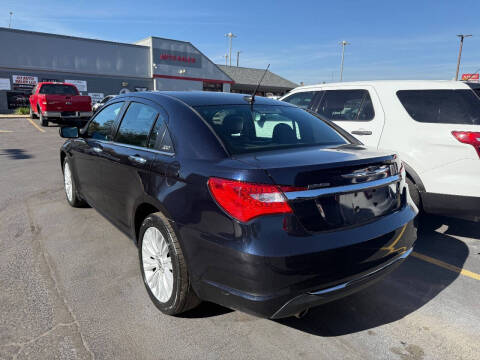 2011 Chrysler 200 Limited