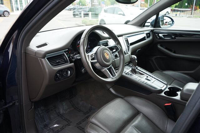 2017 Porsche Macan