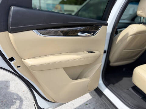 2017 Cadillac XT5