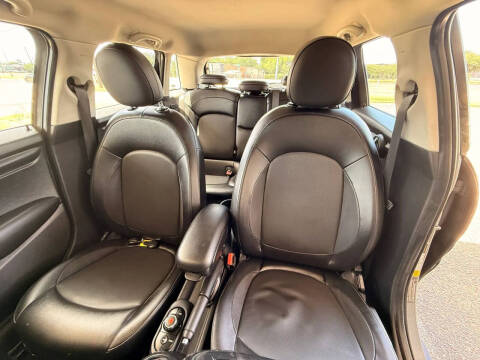 2017 MINI Hardtop 4 Door Cooper