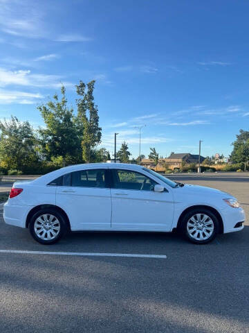 2014 Chrysler 200 LX