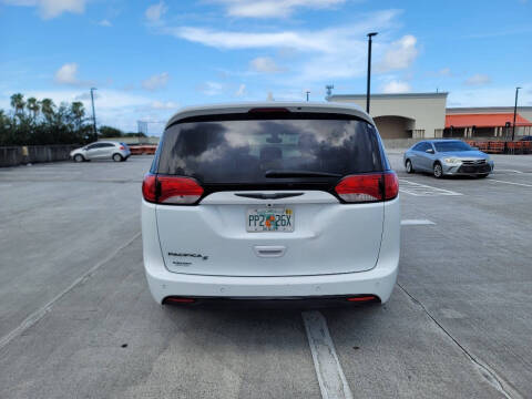 2019 Chrysler Pacifica Touring Plus