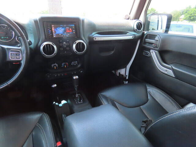 2014 Jeep Wrangler Unlimited for sale at Modern Automotive Group LLC in Lafayette, TN